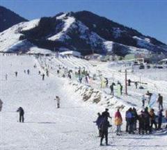 阳光滑雪场