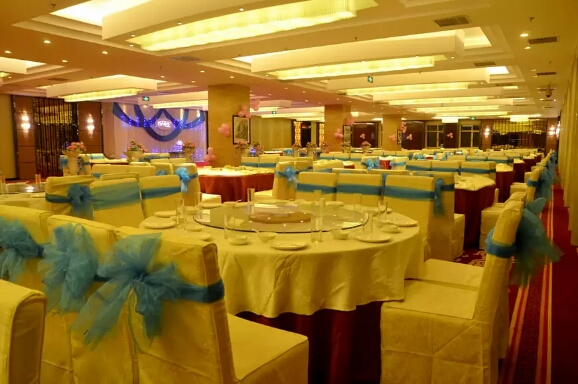 喀什其尼瓦克国际酒店餐厅
